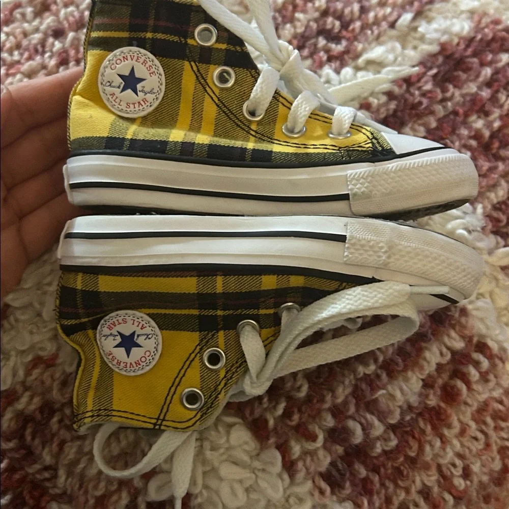 Converse Chuck Taylor Sneakers Plaid Yellow/World Peace Black Infant Size 6